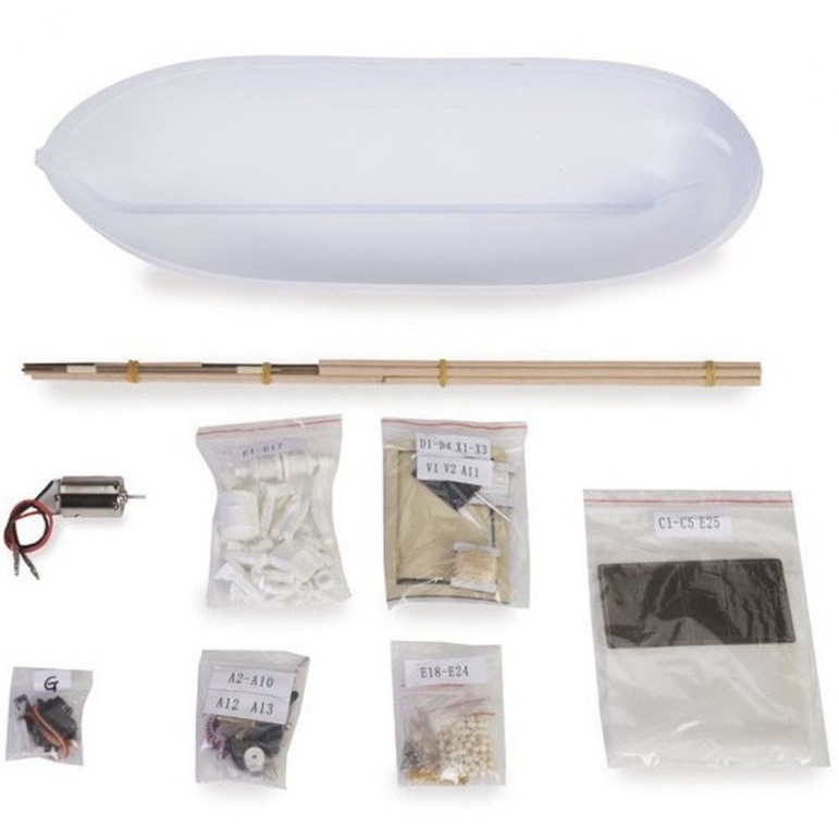 MAQUETTE BOIS BATEAU Commodore Rc Graupner Moteur Multiplex Servo