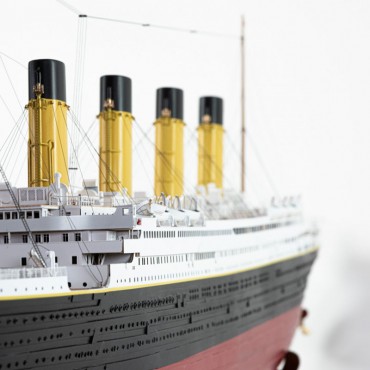 RMS TITANIC 1912 Paquebot 1/250 Amati B1606