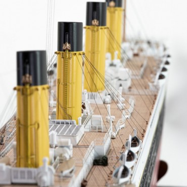 RMS TITANIC 1912 Paquebot 1/250 Amati B1606