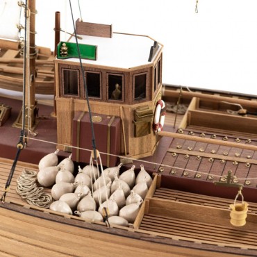 FIFIE Bateau de Pêche Ecossais 1/32 Amati B1300.09