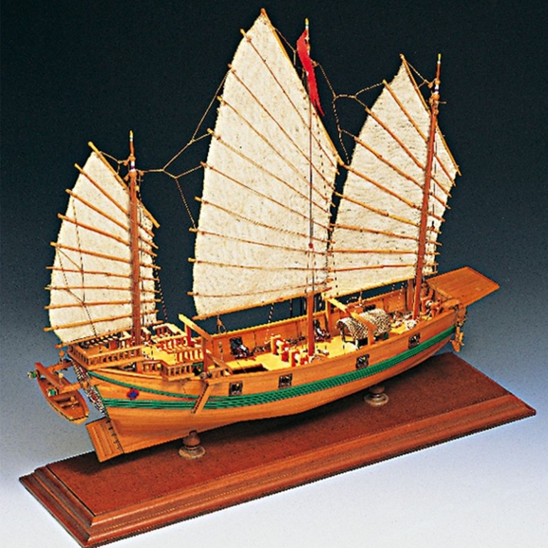 JONQUE PIRATE CHINOISE Maquette 1/100 Amati B1421