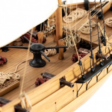 Sloop ADVENTURE Navire Pirate 1/60 Amati B1446