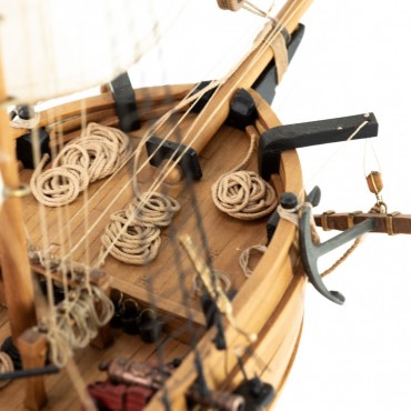 Sloop ADVENTURE Navire Pirate 1/60 Amati B1446